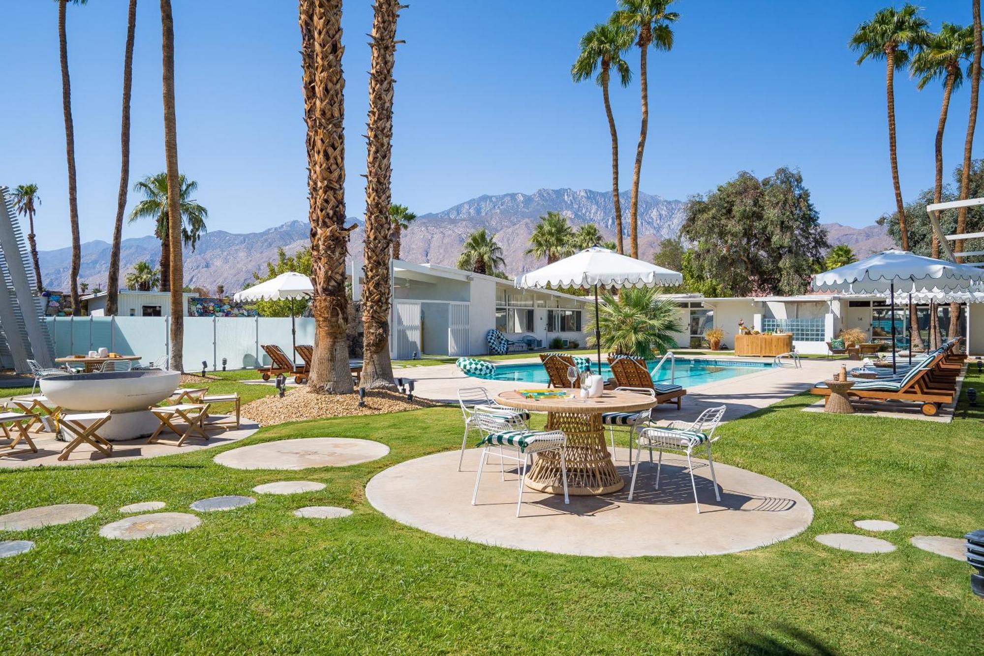 Monkey Tree Hotel By Avantstay Stylish Hotel In Palm Springs W Pool Exterior foto