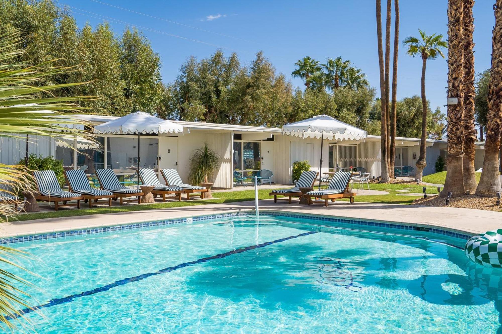 Monkey Tree Hotel By Avantstay Stylish Hotel In Palm Springs W Pool Exterior foto