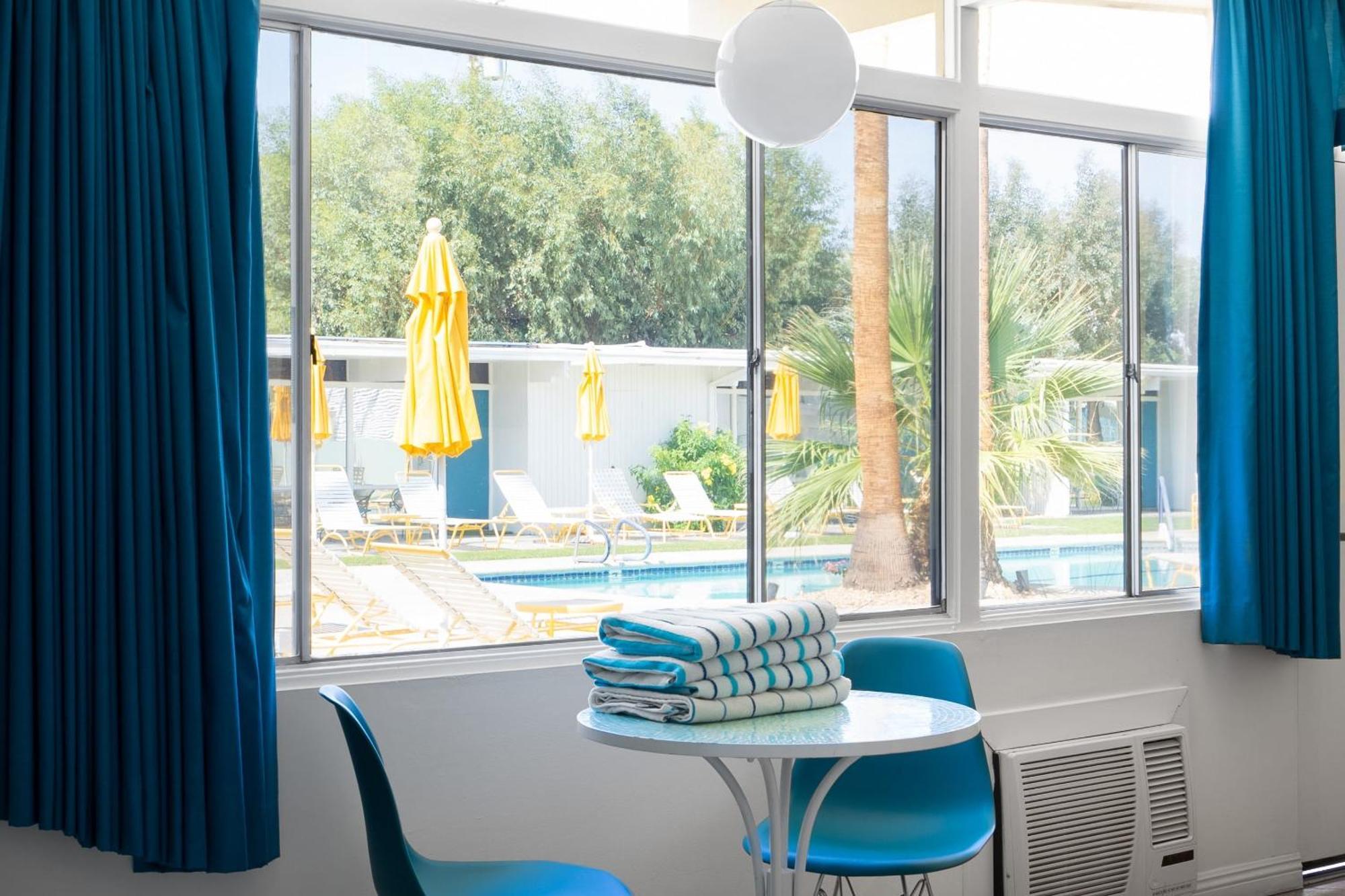 Monkey Tree Hotel By Avantstay Stylish Hotel In Palm Springs W Pool Exterior foto